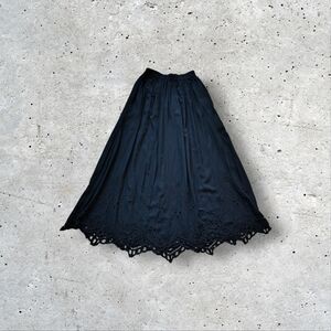 Elegant Black Lace Trim Skirt